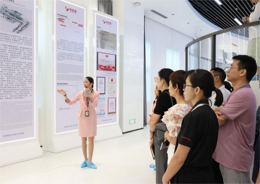 赋强人才生长 | “复盘中国行?走进德赢VWIN”学习活动乐成举行